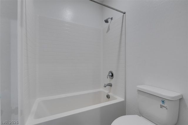 6858 Greensmen Avenue, Las Vegas, NV 89156