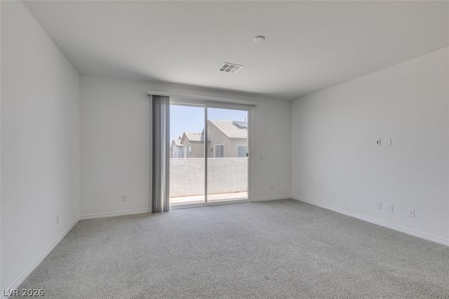 6858 Greensmen Avenue, Las Vegas, NV 89156