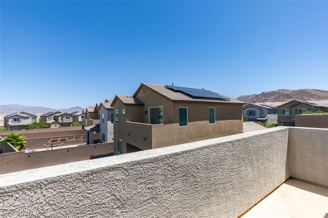 6858 Greensmen Avenue, Las Vegas, NV 89156