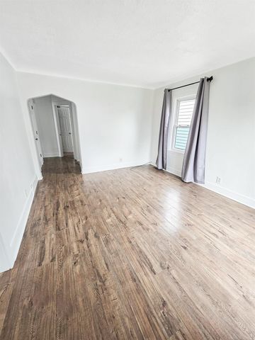 921 Donald Avenue, Royal Oak, MI 48073