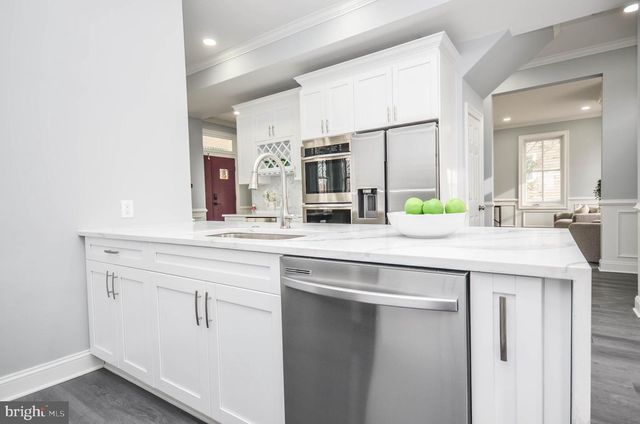 5617 RUATAN ST, College Park, MD 20740