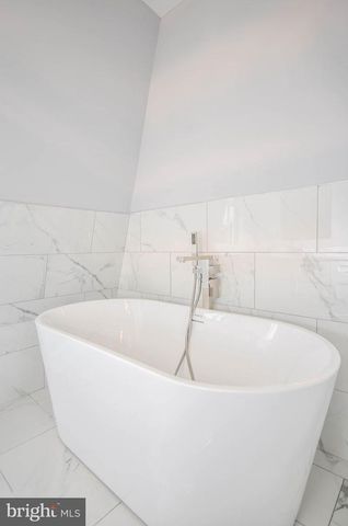 5617 RUATAN ST, College Park, MD 20740