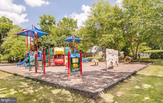 5617 RUATAN ST, College Park, MD 20740