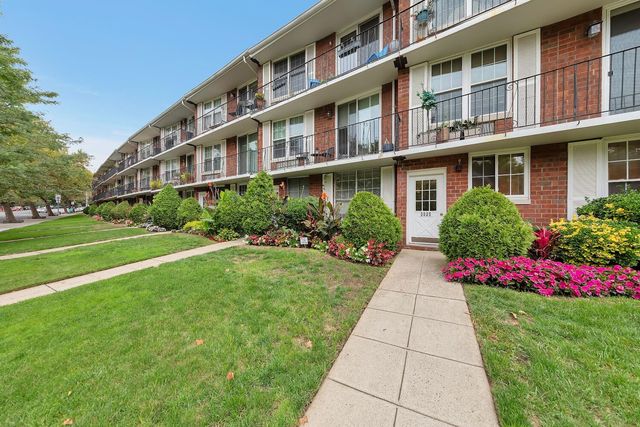 9995 Shore Rd Apt 18D, New York City, NY 11209