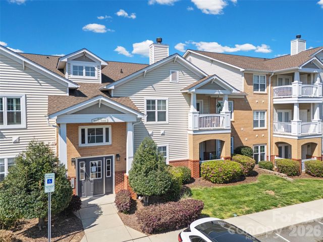 16458 Redstone Mountain Lane, Charlotte, NC 28277