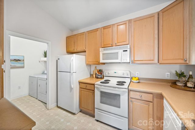 16458 Redstone Mountain Lane, Charlotte, NC 28277