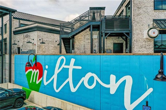 12541 Danesfeld Drive, Milton, GA 30004