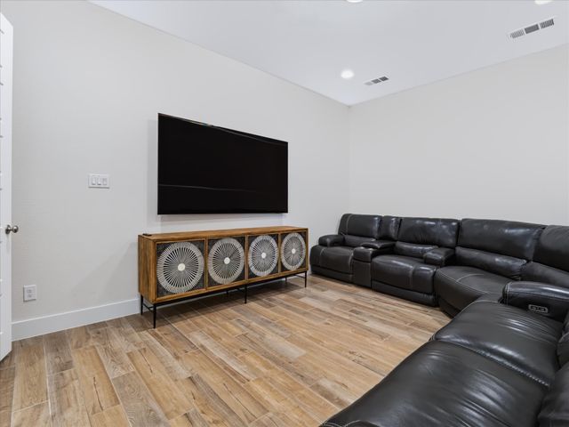1115 Sandgate Drive, Forney, TX 75126