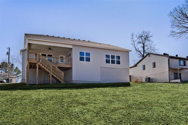 32 Luncarty Lane, Bella Vista, AR 72715
