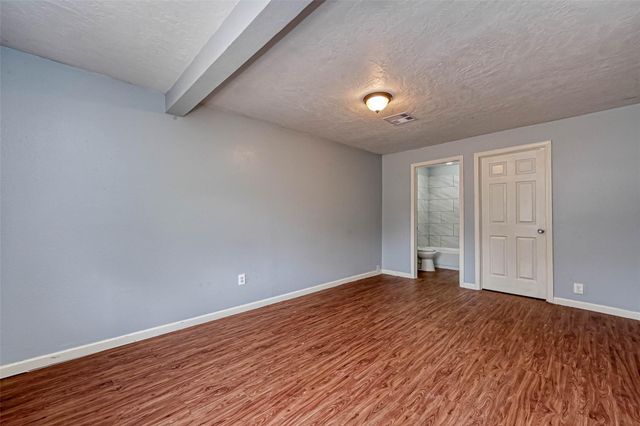 5431 Willow Glen Drive, Houston, TX 77033