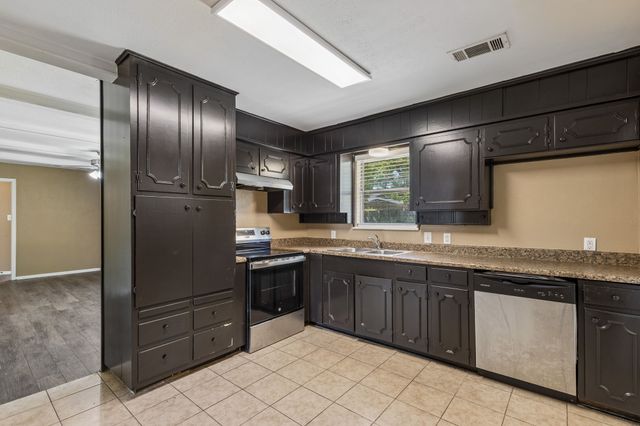 1954 Mims Street, Fort Worth, TX 76112