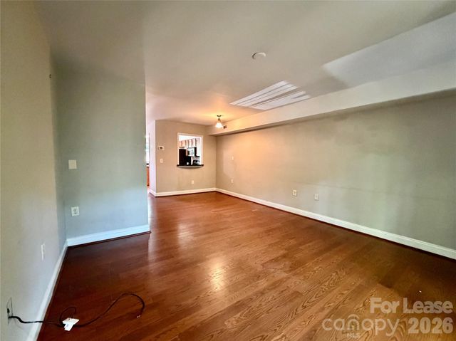 1207 Green Oaks Lane J, Charlotte, NC 28205
