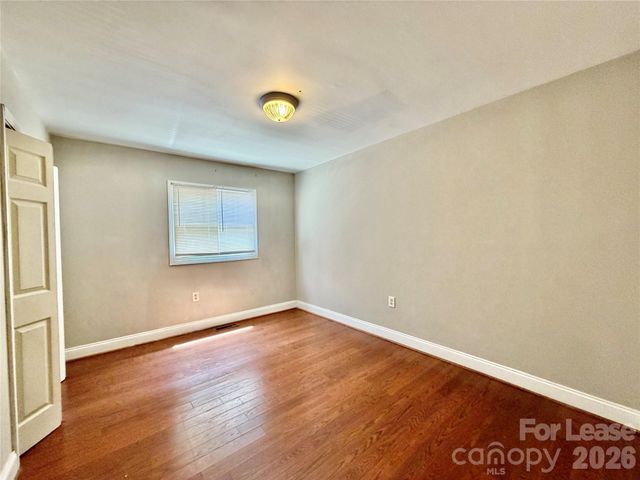 1207 Green Oaks Lane J, Charlotte, NC 28205
