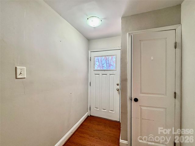 1207 Green Oaks Lane J, Charlotte, NC 28205