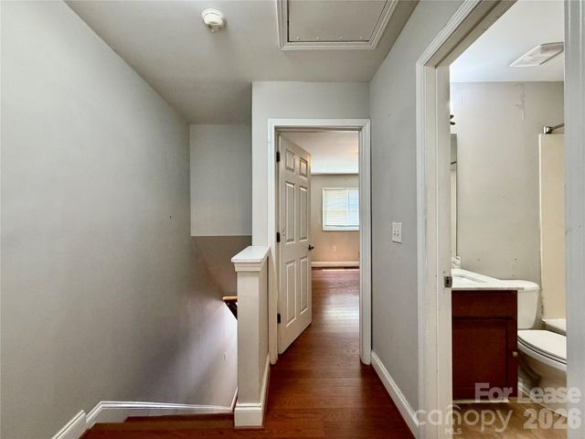 1207 Green Oaks Lane J, Charlotte, NC 28205