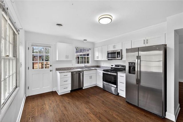 2514 Sunny SE Lane, Marietta, GA 30067