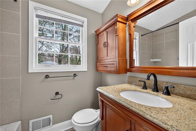 2514 Sunny SE Lane, Marietta, GA 30067