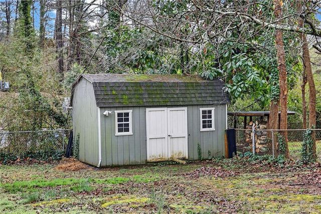 2514 Sunny SE Lane, Marietta, GA 30067