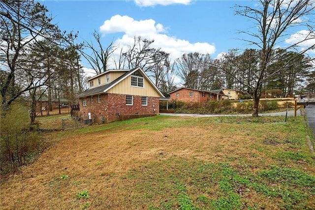 2514 Sunny SE Lane, Marietta, GA 30067