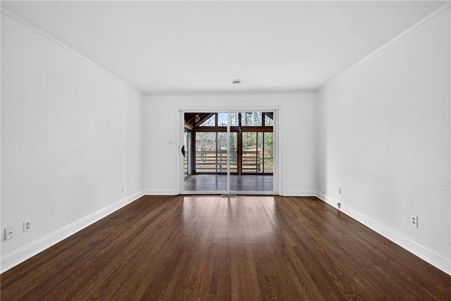 2514 Sunny SE Lane, Marietta, GA 30067