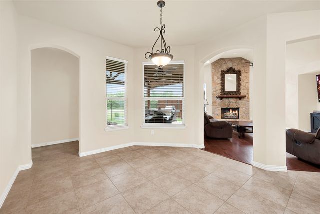 2524 Saddlehorn Drive, Little Elm, TX 75068
