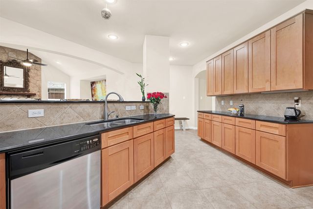 2524 Saddlehorn Drive, Little Elm, TX 75068