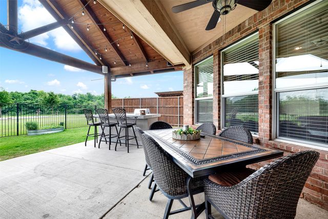 2524 Saddlehorn Drive, Little Elm, TX 75068