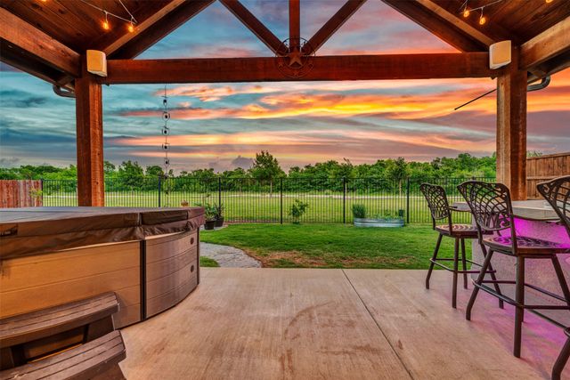 2524 Saddlehorn Drive, Little Elm, TX 75068