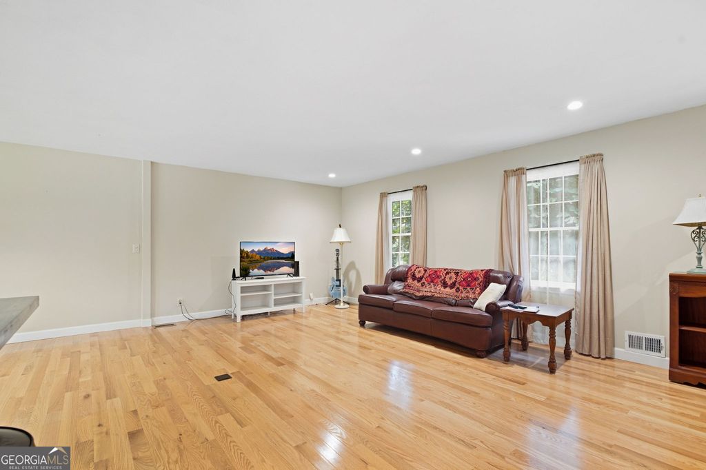 792 Mountainbrooke Circle, Stone Mountain, GA 30087 — photo 3