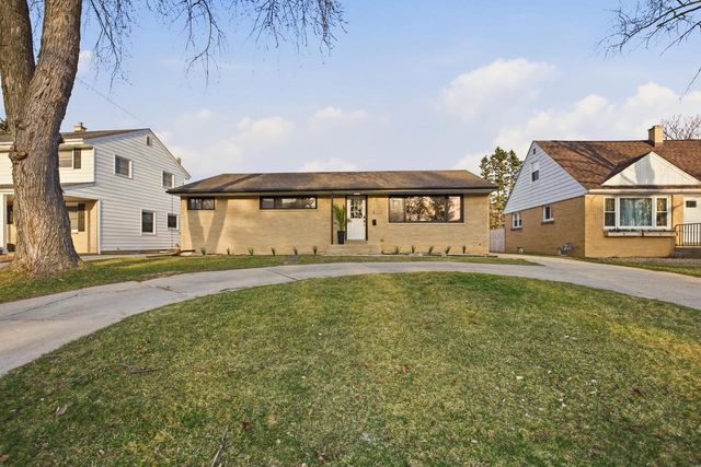 5440 N Navajo AVENUE, Milwaukee, WI 53217