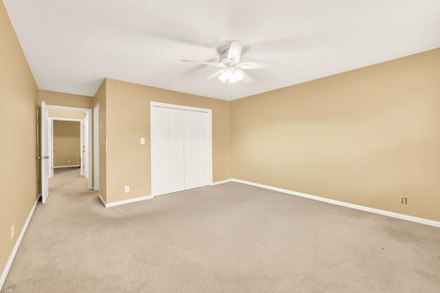 318 Kingswood Ct, Clarksville, TN 37043