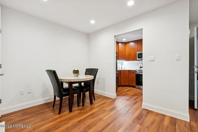 92 Arrowood Road E, Manalapan, NJ 07726