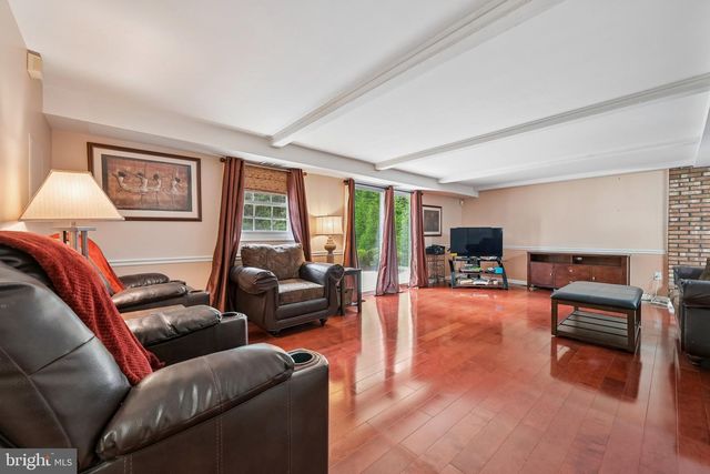 35 NORTHAMPTON DR, Willingboro, NJ 08046