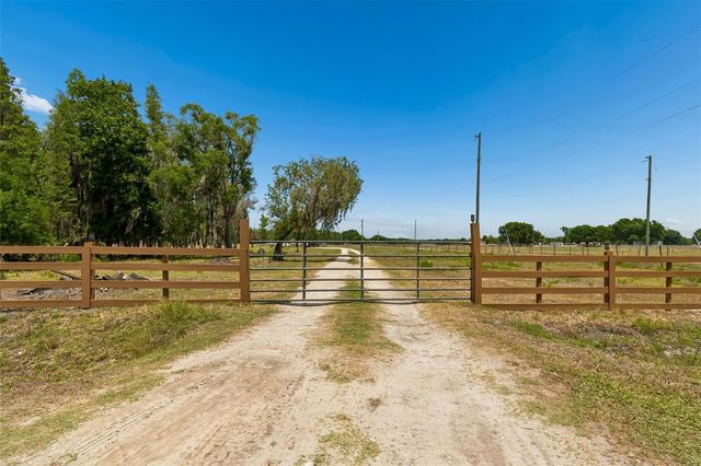 41451 NIPPER ROAD, Zephyrhills, FL 33540