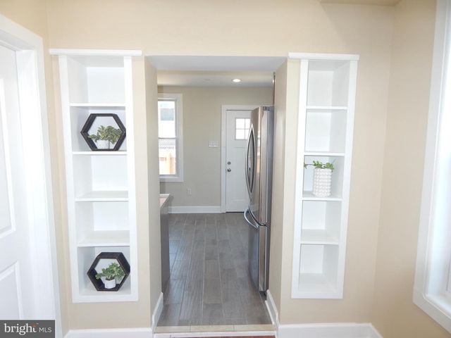3042 E MONUMENT ST, Baltimore, MD 21205