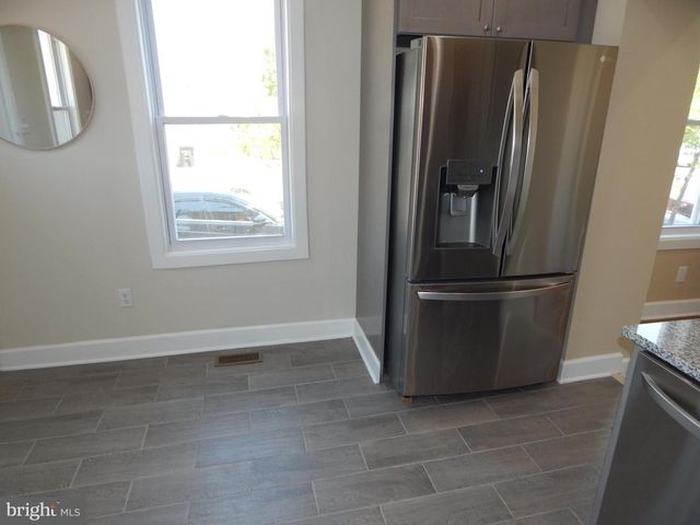 3042 E MONUMENT ST, Baltimore, MD 21205