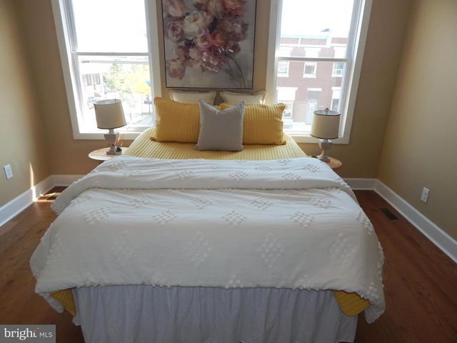 3042 E MONUMENT ST, Baltimore, MD 21205