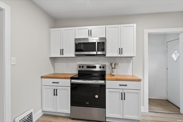 1434 E 4Th Street, Mishawaka, IN 46544