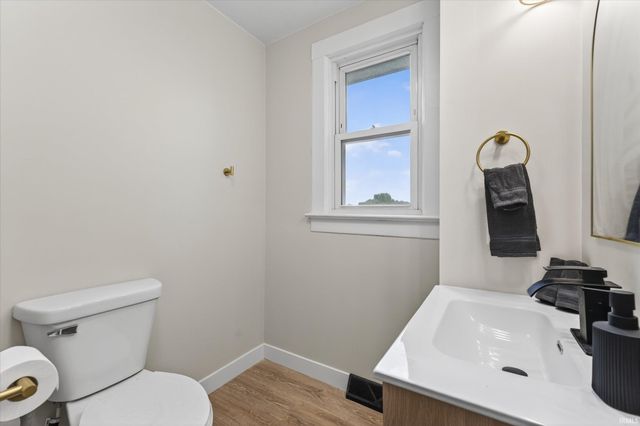 1434 E 4Th Street, Mishawaka, IN 46544