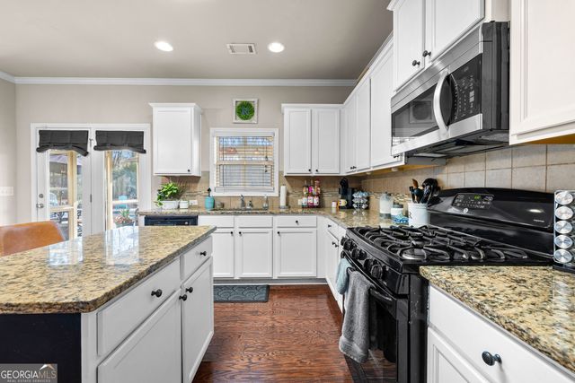 190 Tudor Way, Senoia, GA 30276