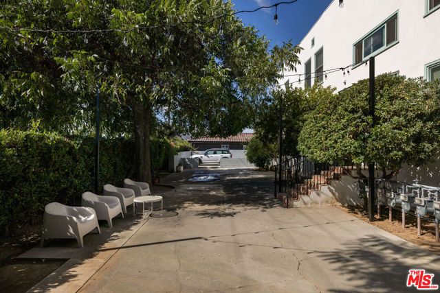 2191 El Sereno Avenue, Altadena, CA 91001