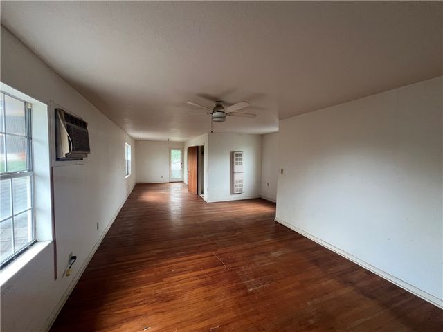 6042 Ebonwood Dr, Corpus Christi, TX 78412