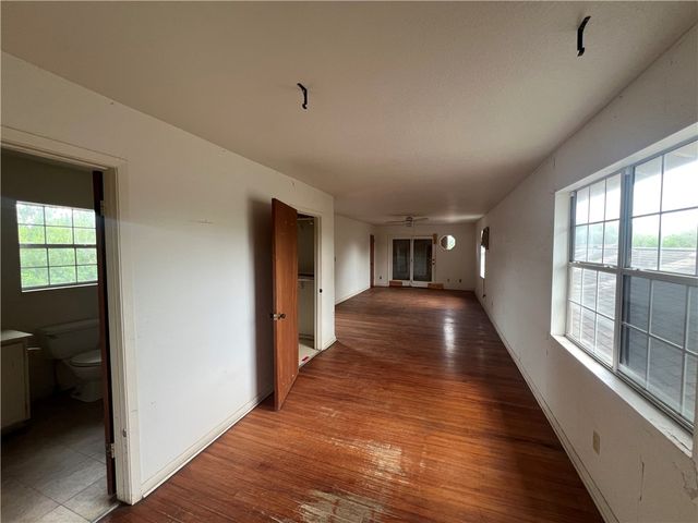 6042 Ebonwood Dr, Corpus Christi, TX 78412