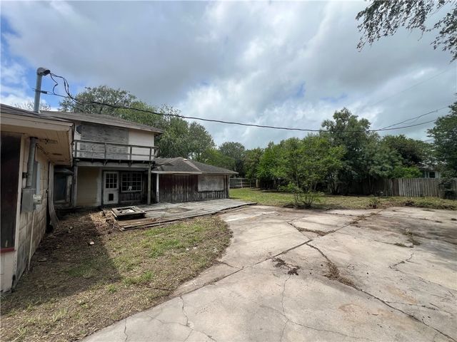 6042 Ebonwood Dr, Corpus Christi, TX 78412