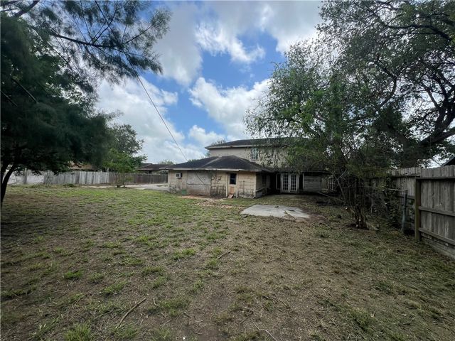 6042 Ebonwood Dr, Corpus Christi, TX 78412