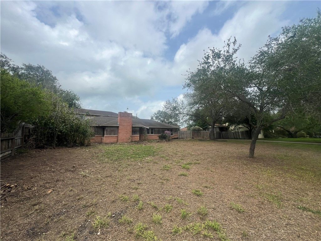 6042 Ebonwood Dr, Corpus Christi, TX 78412 — photo 2