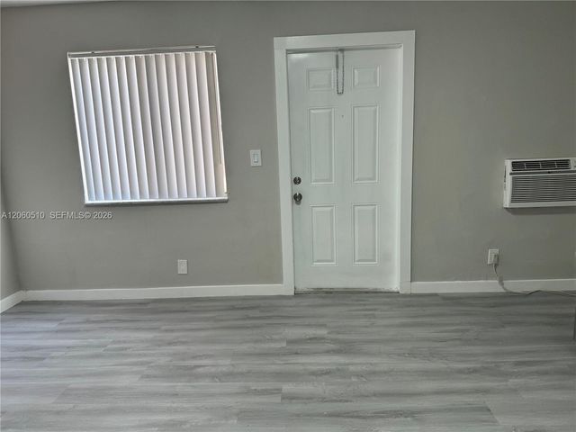 501 SE 23rd Street 12, Fort Lauderdale, FL 33316
