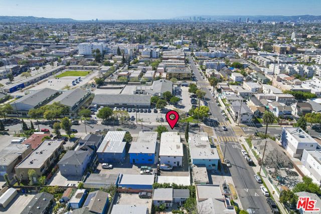 1204 S Hobart Boulevard, Los Angeles, CA 90006