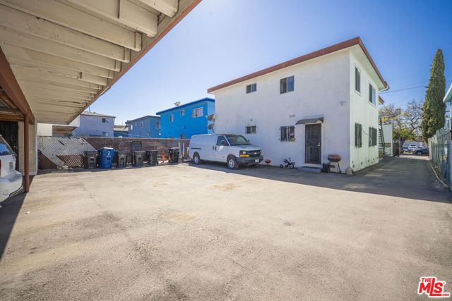 1204 S Hobart Boulevard, Los Angeles, CA 90006