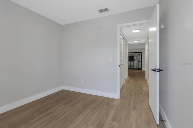 5151 PURITAN CIRCLE 1022, Tampa, FL 33617